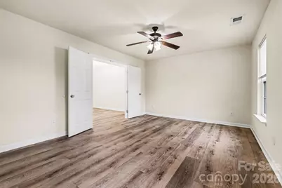 7515 Woodknoll Drive, Charlotte, NC 28217 - Photo 25