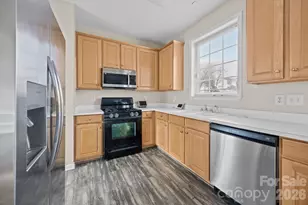 3203 Arklow Rd, Charlotte, NC 28269 - Photo 9