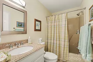 421 Windsor Ln, Statesville, NC 28677 - Photo 9