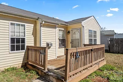 1528 Oakdale Green Drive, Charlotte, NC 28216 - Photo 23