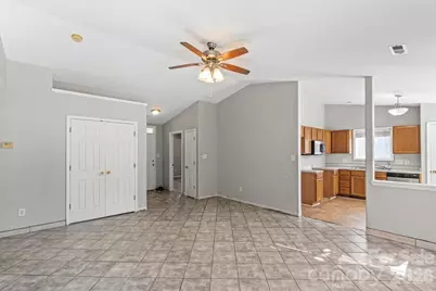 1528 Oakdale Green Drive, Charlotte, NC 28216 - Photo 7