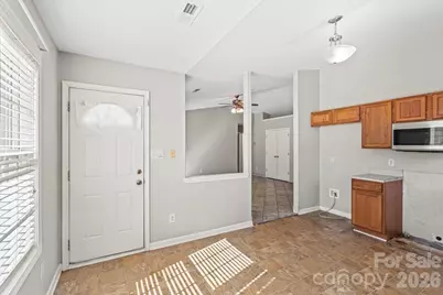 1528 Oakdale Green Drive, Charlotte, NC 28216 - Photo 9