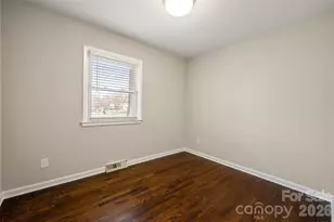 3932 Slagle Dr, Charlotte, NC 28215 - Photo 17