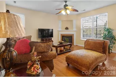 8212 Weeping Fig Lane, Charlotte, NC 28215 - Photo 5