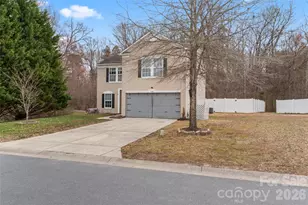 4208 Shasta Cir, Clover, SC 29710 - Photo 7