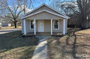 2603 5th Ave SW, Hickory, NC 28602 - Photo 1