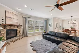 204 Hampton Trail Dr, Fort Mill, SC 29708 - Photo 3