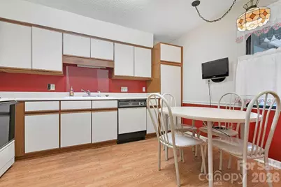 1904 Abbey Circle, Asheville, NC 28805 - Photo 7