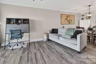 18695 Vineyard Point Ln, Cornelius, NC 28031 - Photo 17