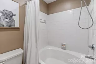 18695 Vineyard Point Ln, Cornelius, NC 28031 - Photo 23