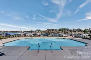 18695 Vineyard Point Ln, Cornelius, NC 28031 - Photo 35