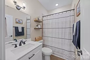 124 Falls Leaf Dr, Troutman, NC 28166 - Photo 17