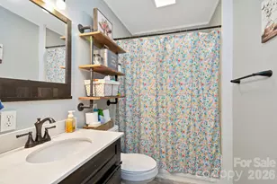 1009 Trogdon Ave, North Wilkesboro, NC 28659 - Photo 25