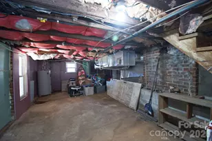 1009 Trogdon Ave, North Wilkesboro, NC 28659 - Photo 33