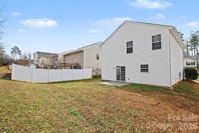 9624 Eagle Feathers Drive, Charlotte, NC 28214 - Photo 15