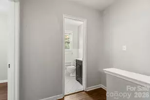 212 Wakefield Dr, Charlotte, NC 28209 - Photo 13