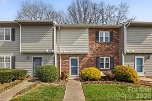 3126 Heathstead Place, Charlotte, NC 28210 - Photo 1