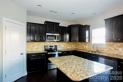 10414 Kempsford Drive, Charlotte, NC 28262 - Photo 3