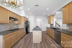 10879 Rogalla Dr, Charlotte, NC 28277 - Photo 13