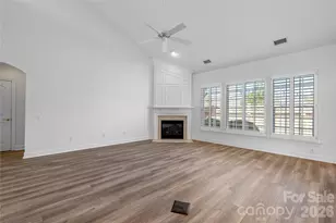 10879 Rogalla Dr, Charlotte, NC 28277 - Photo 9