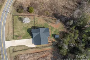 457 Edwards St Ext, Rutherfordton, NC 28139 - Photo 3