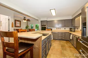 5232 Begonia Dr, Charlotte, NC 28215 - Photo 13