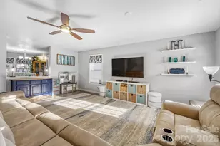 148 Farm Springs Dr, Mount Holly, NC 28120 - Photo 5