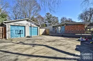 3111 Spring Valley Rd, Charlotte, NC 28210 - Photo 29