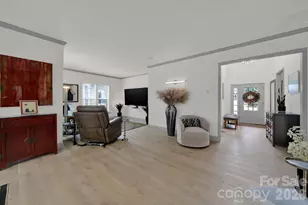 23051 Kingfisher Dr, Fort Mill, SC 29707 - Photo 5