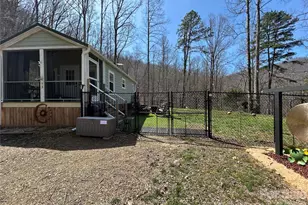 73 Bear Oat Trl, Franklin, NC 28734 - Photo 1