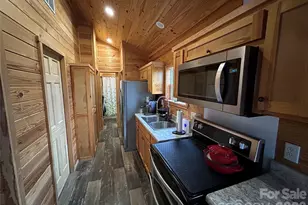 73 Bear Oat Trl, Franklin, NC 28734 - Photo 9