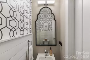 2401 Euclid Ave, Charlotte, NC 28203 - Photo 33