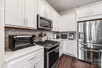 2401 Euclid Avenue #113, Charlotte, NC 28203 - Photo 9