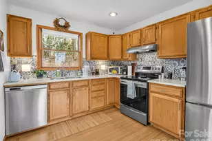 1193 Brightwater Dr, Hendersonville, NC 28739 - Photo 7