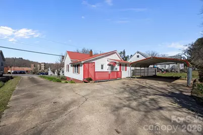 264 Church Street, Marion, NC 28752 - Photo 3