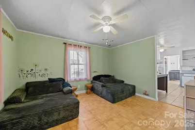 264 Church Street, Marion, NC 28752 - Photo 7