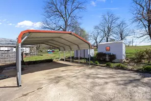 264 Church St, Marion, NC 28752 - Photo 15