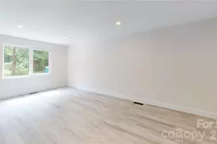 107 Carpenter St, Lincolnton, NC 28092 - Photo 5