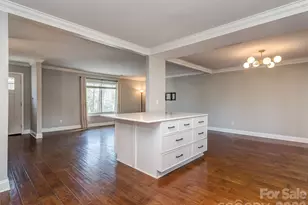 7000 Valley Haven Dr, Charlotte, NC 28211 - Photo 13