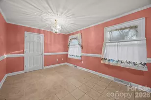 400 Sharview Cir, Charlotte, NC 28217 - Photo 9