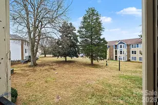 6234 Rosecroft Dr, Charlotte, NC 28215 - Photo 25