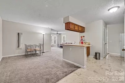 6234 Rosecroft Drive, Charlotte, NC 28215 - Photo 7