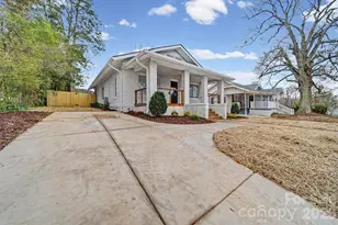 1132 E Main St, Albemarle, NC 28001 - Photo 3