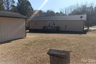 711 Sweet Meadow Ln, Clover, SC 29710 - Photo 3