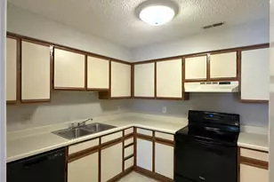 1001 Churchill Downs Rd, Charlotte, NC 28211 - Photo 7