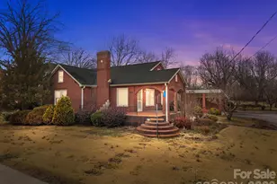 911 N Long Es St, Salisbury, NC 28144 - Photo 1