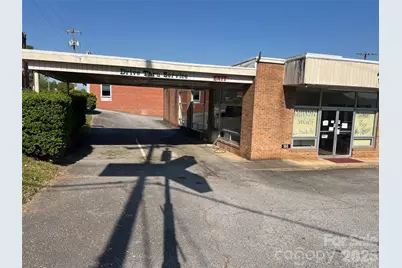 166 N Logan Street, Marion, NC 28752 - Photo 11