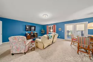 1107 Citation Cir, Hendersonville, NC 28739 - Photo 33