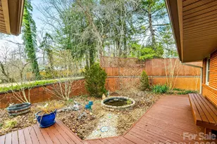 8 N Oak Forest Dr, Asheville, NC 28803 - Photo 37