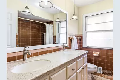 8 N Oak Forest Drive, Asheville, NC 28803 - Photo 23